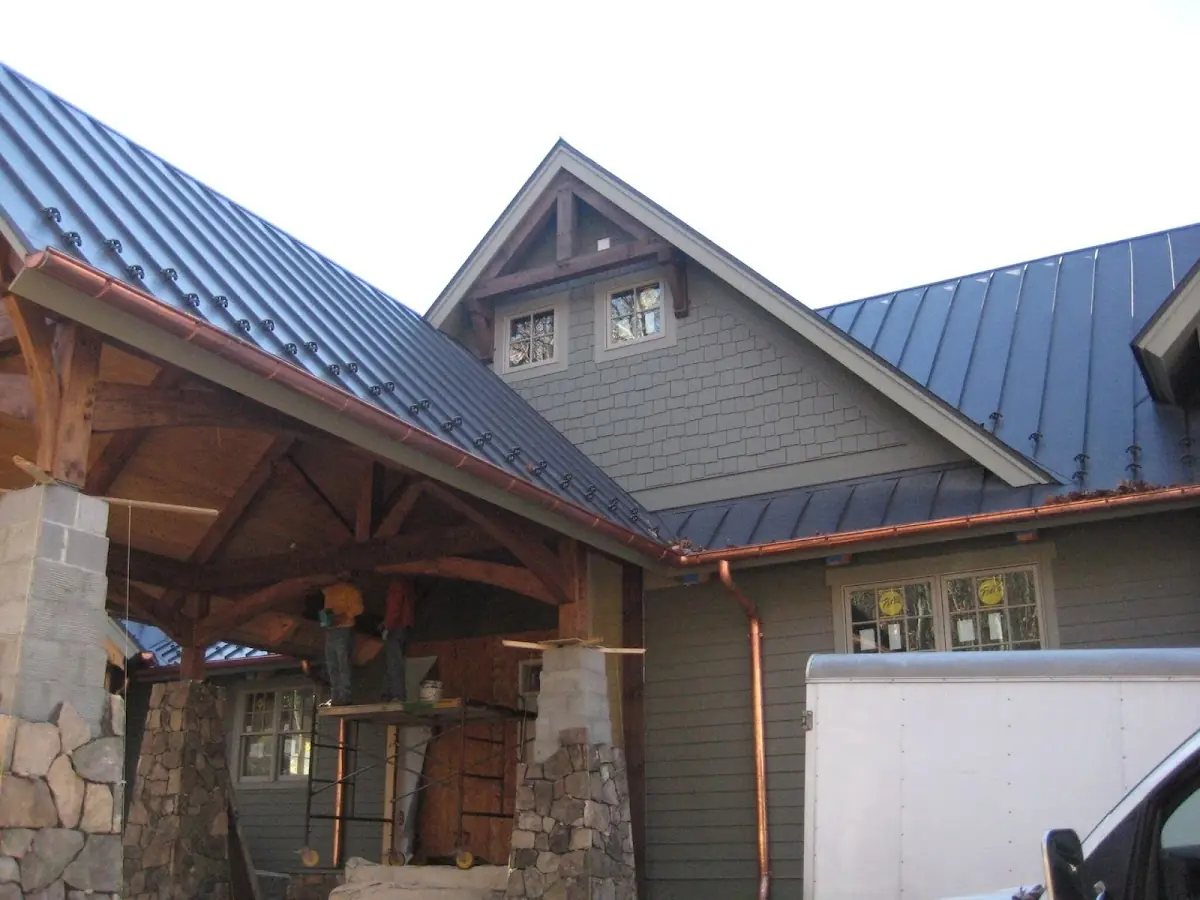 Craftsman Roofing team delivering quality roofing work in Parkdale Viking Hills